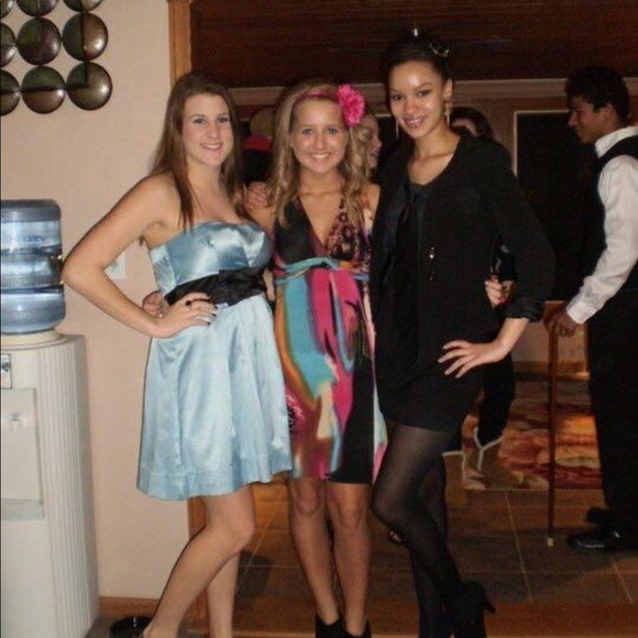 Multi colored halter dress - Picture 4 of 5